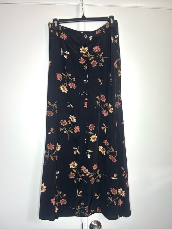 wildlife sportswear Dresses & Skirts - Vintage Wildlife Sportswear Floral Maxi Skirt